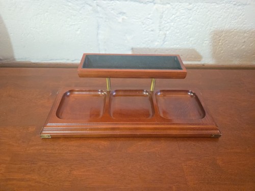 Bombay 1996 tier - 2, wood